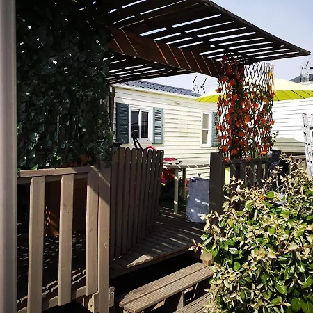 Joli Mobil-home Camping A Kemping Fréjus