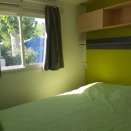 Joli Mobil-home Camping A Kemping *