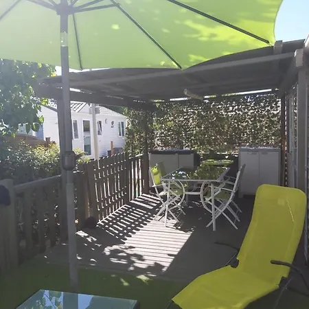 Joli Mobil-home Camping A Kemping *