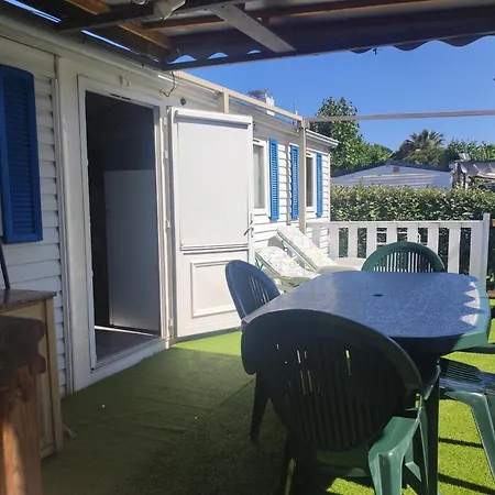 Joli Mobil-home Camping A
